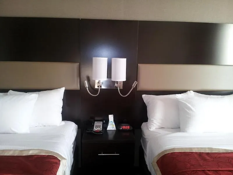 Howard Johnson By Wyndham Jamaica Ny Near Airtrain Jfk New York