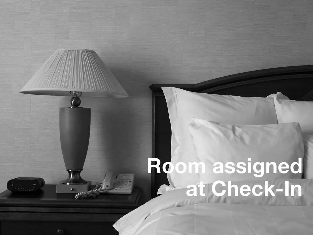 Howard Johnson By Wyndham Jamaica Ny Near Airtrain Jfk New York Hotel